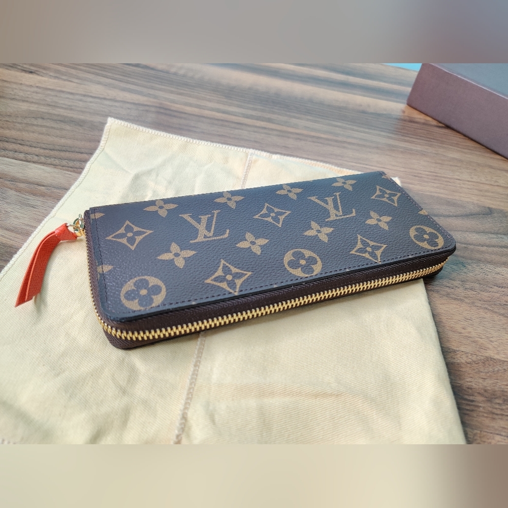 LOUIS VUITTON Monogram Clemence Wallet
